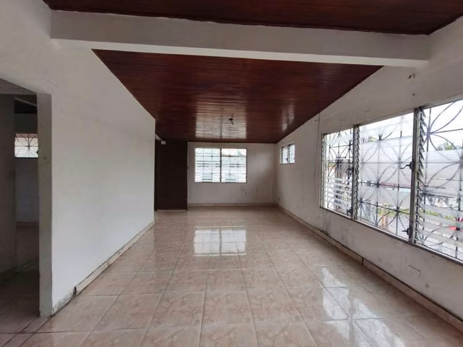 Casa en Parque Lefebre - Imagen 4