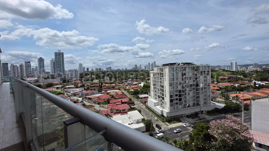 Se Alquila Apartamento en Coco del Mar VLU26-7984