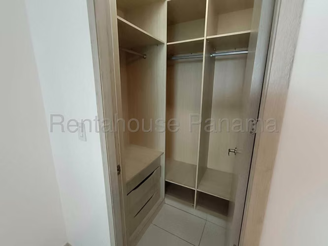 Se Vende Apartamento en San Francisco LA26-5604