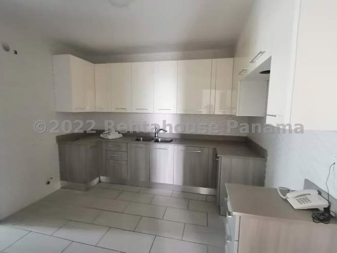 Se Vende Apartamento en San Francisco LA24-5889