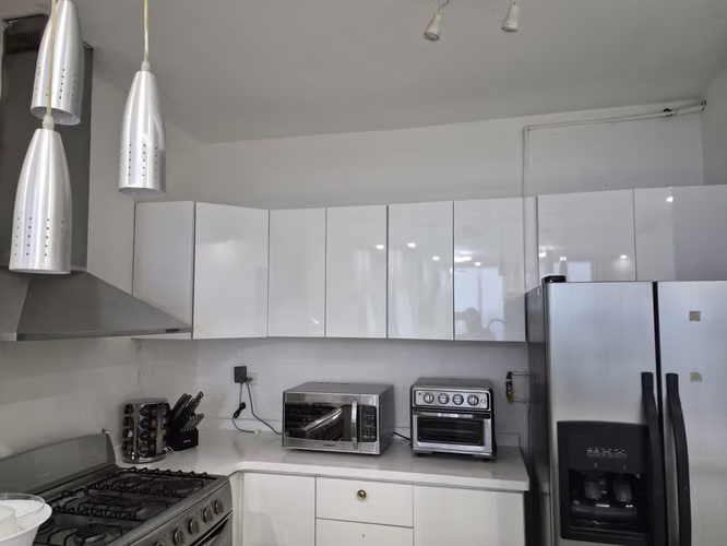 APARTAMENTO AMOBLADO FRENTE AL MAR EN VENTA
