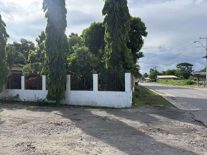 Propiedad Comercial en Esquina – Vía La Mitra, La Chorrera