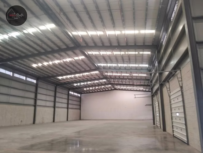 Alquilo Galeras desde 500m/Warehouses for Rent from 500m