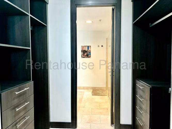 Apartamento en Alquiler en Punta Pacifica 26*8037Mfk
