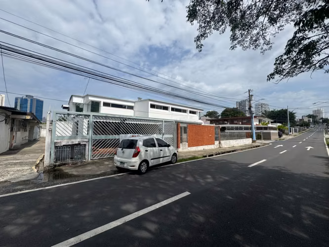 Venta de casa residencial , comercial en San Francisco