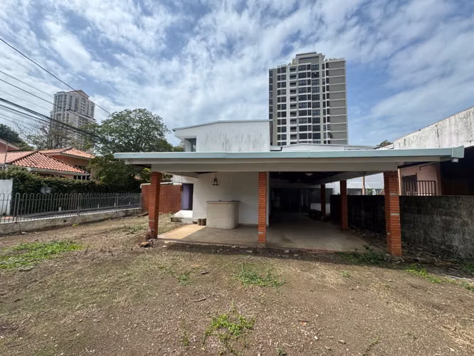 Venta de casa residencial , comercial en San Francisco