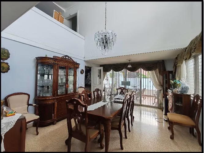 Venta de casa residencial , comercial en San Francisco