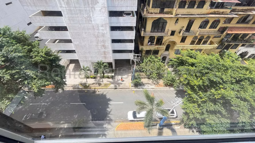 Venta de Oficicna en Bella Vista 25*8837Mfk