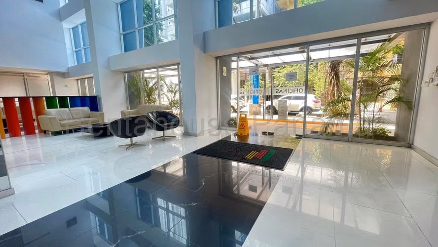 Venta de Oficicna en Bella Vista 25*8837Mfk
