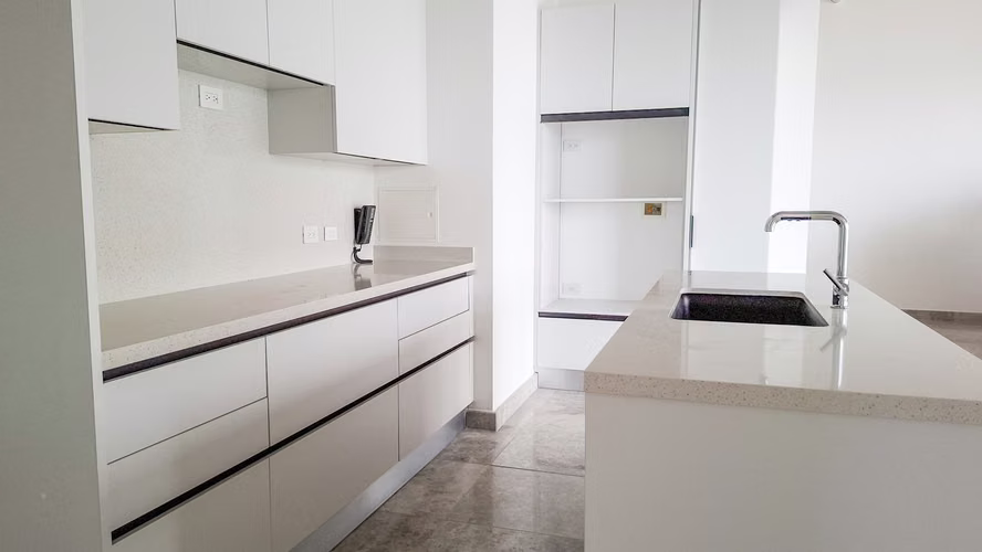VENTA DE APARTAMENTO EN  OCEAN REEF NUEVO A ESTRENAR - Imagen 4