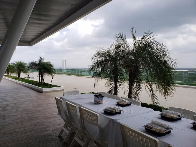 Venta de Oficina Comercial en Costa del Este Ph Plaza del Este 1413 mts PD