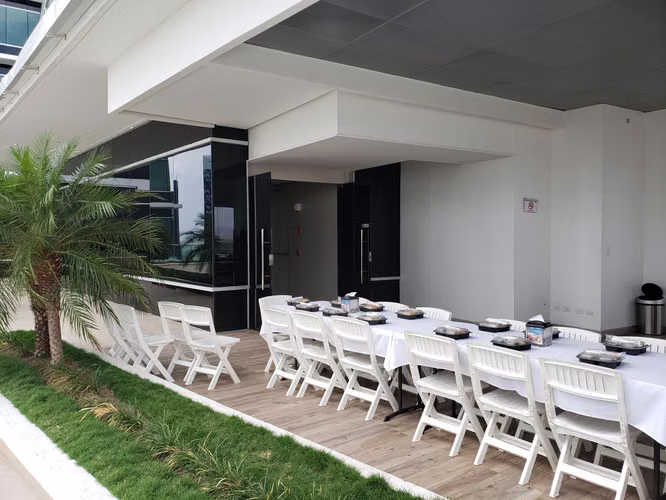 Venta de Oficina Comercial en Costa del Este Ph Plaza del Este 1413 mts PD