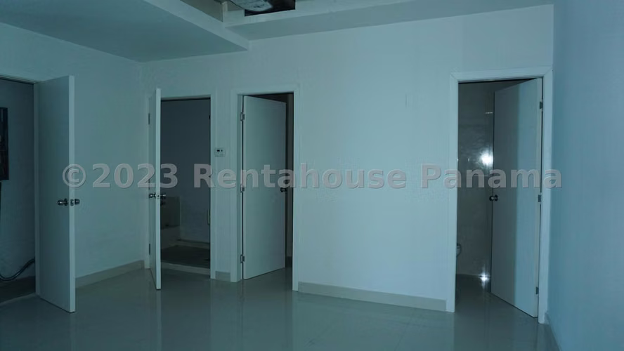 Oficina Comercial en Alquiler en Via Brasil JG