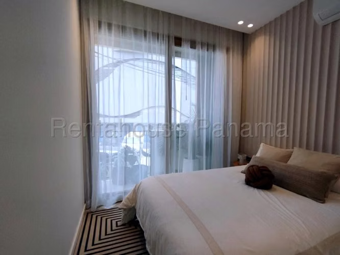 Apartamento en Venta en Bella Vista  JG