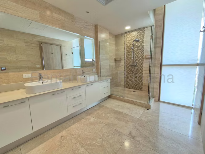 Alquilo Apartamento en ocean reef OF26-1697