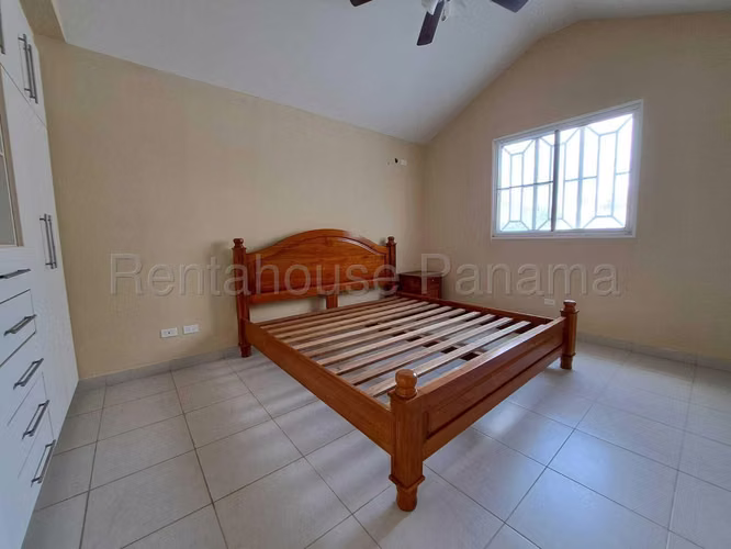 Venta de Casa en Vista Alegre Ph Playa Dorada ANL