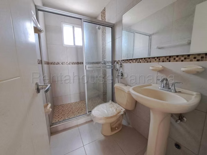 Venta de Casa en Vista Alegre Ph Playa Dorada ANL