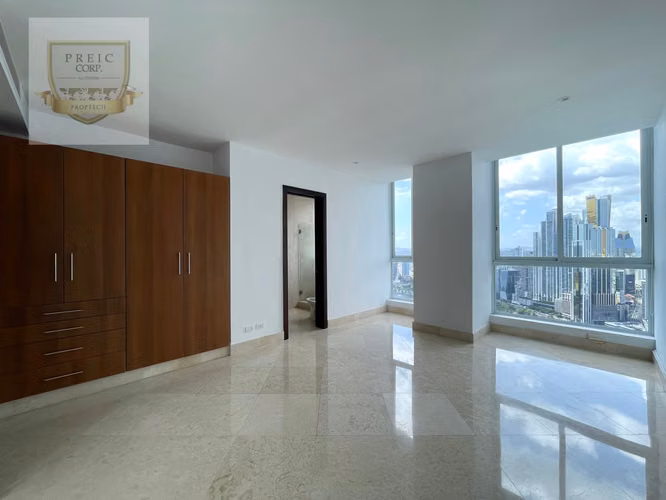 RENTA DE AMPLIO APARTAMENTO CON VISTA AL MAR, PAITILLA