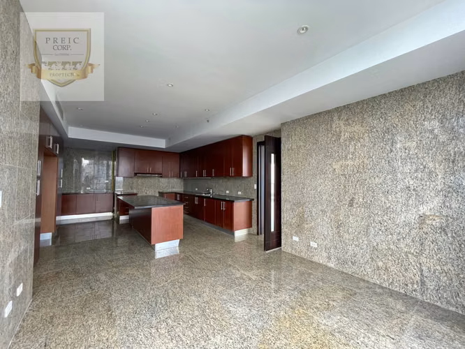 RENTA DE AMPLIO APARTAMENTO CON VISTA AL MAR, PAITILLA