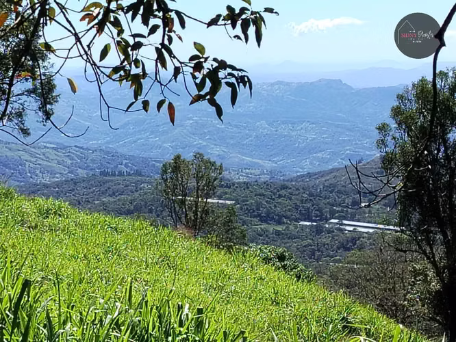 Vendo Terreno con Vista al Volcán Barú/Land for Sale with Volcan View, Boquete
