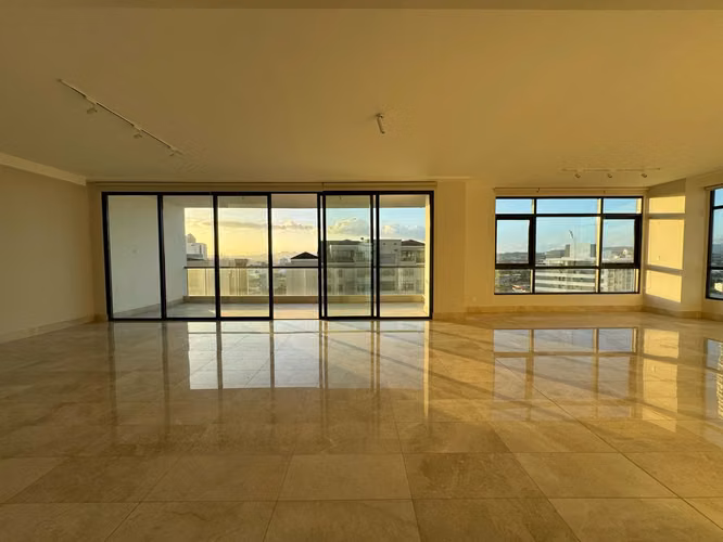 Apartment for sale in Santa María, PH Albatross, 339m²