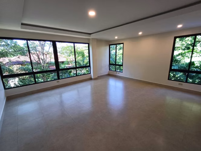 CASA ALBROOK 4 REC 4 BA cercano a Embassy Club, Clayton, Senderos, Albrook, Cardenas
