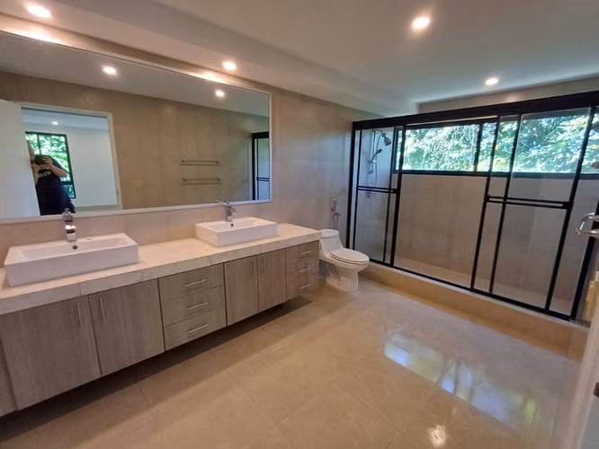 CASA ALBROOK 4 REC 4 BA cercano a Embassy Club, Clayton, Senderos, Albrook, Cardenas