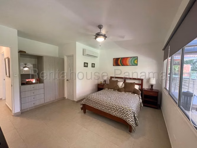 Vendo de Casa en chame villas de la colonia OF26-8041