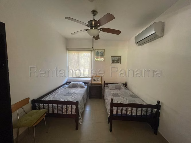 Vendo de Casa en chame villas de la colonia OF26-8041