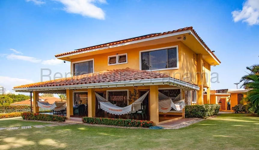 Vendo de Casa en Coronado OF 26-6954