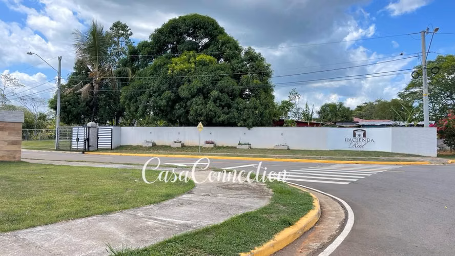SE ALQUILA CASA AMOBLADA EN RESIDENCIAL SEGURO DE DAVID