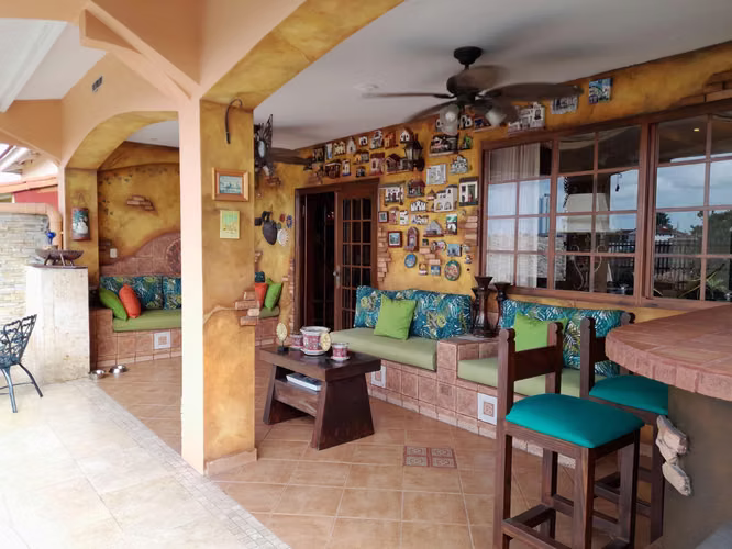 Se Vende Casa en El Bosque LA23-5134