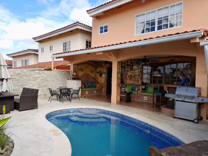 Se Vende Casa en El Bosque LA23-5134