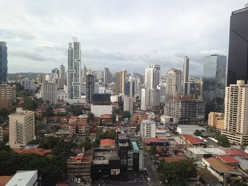 SE VENDE APARTAMENTO EN PH VISTA DEL MAR AVENIDA BALBOA
