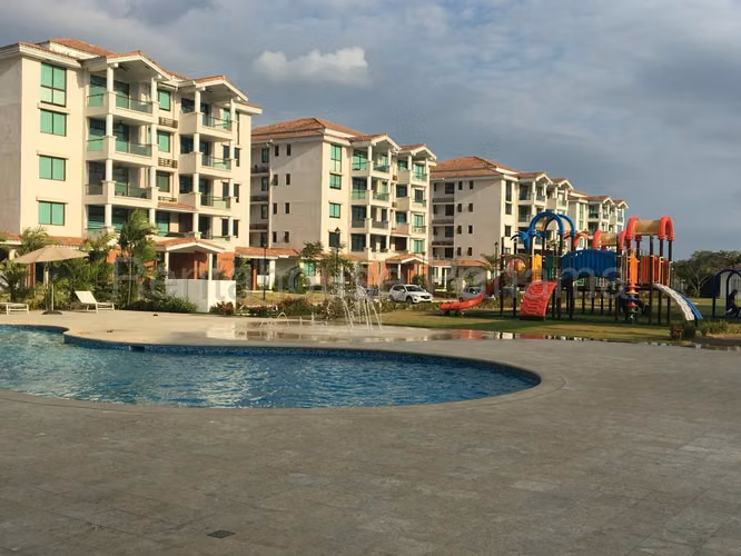 Apartment for Sale in Costa Sur AK