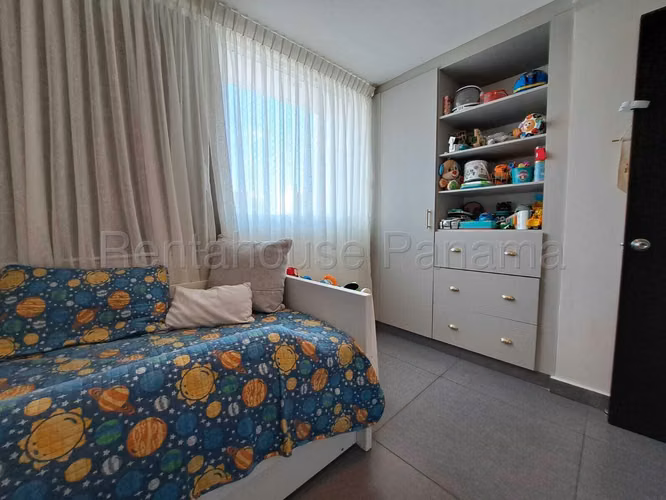 Venta de apartamento en Condado del Rey AK