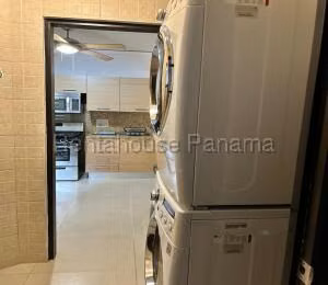 Venta de Apartamento con 146m2 en Albrook PH Embassy Village 26-7716SR