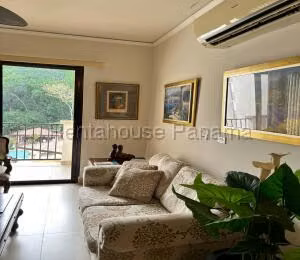 Venta de Apartamento con 146m2 en Albrook PH Embassy Village 26-7716SR