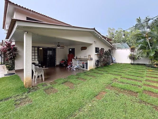 House for Sale in Costa Verde – PH Sunset Hills
