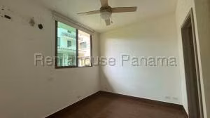 Venta de Aapartamento con 125m2 en Costa Sur PH Costamare 26-8045SR