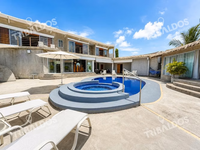 Venta de Residencia Moderna en Coronado