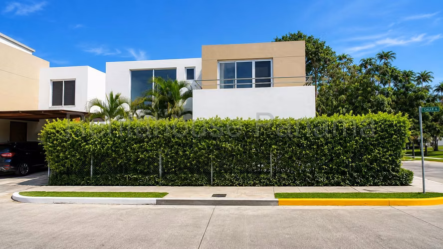 Alquilo Casa en Costa Sur villa sur OF 26-8070