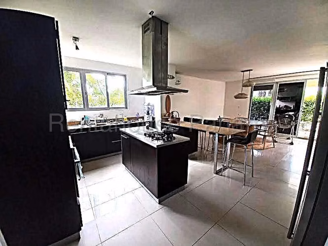 Alquilo Casa en Costa Sur villa sur OF 26-8070
