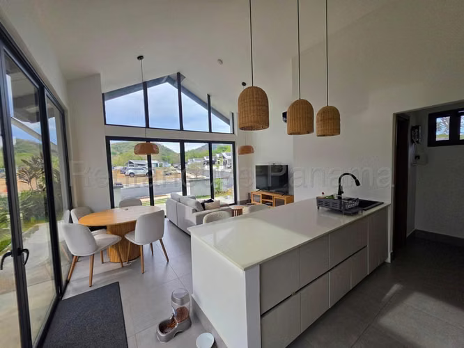 Casa en Venta en Pedasi JG