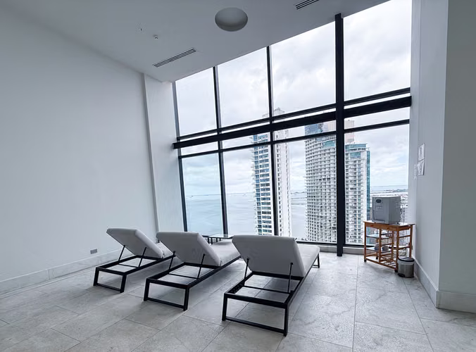 Nuovo de Armani: Un Nuevo Estándar de Lujo en Bella Vista