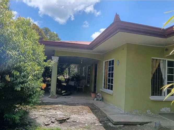 VENTA PROPIEDAD 1,600M2 CON 2 CASAS EN PASO CANOAS