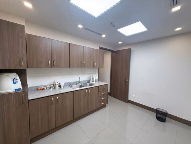 Alquiler Oficina 265 m2 Torre RBS Paitilla