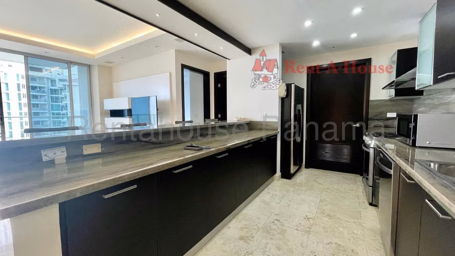 Venta de Amplio y Exclusivo Apartamento en Punta Pacifica 26*7520Mfk