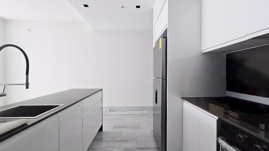 APARTAMENTO A 1 CUADRA DE LA CINTA COSTERA