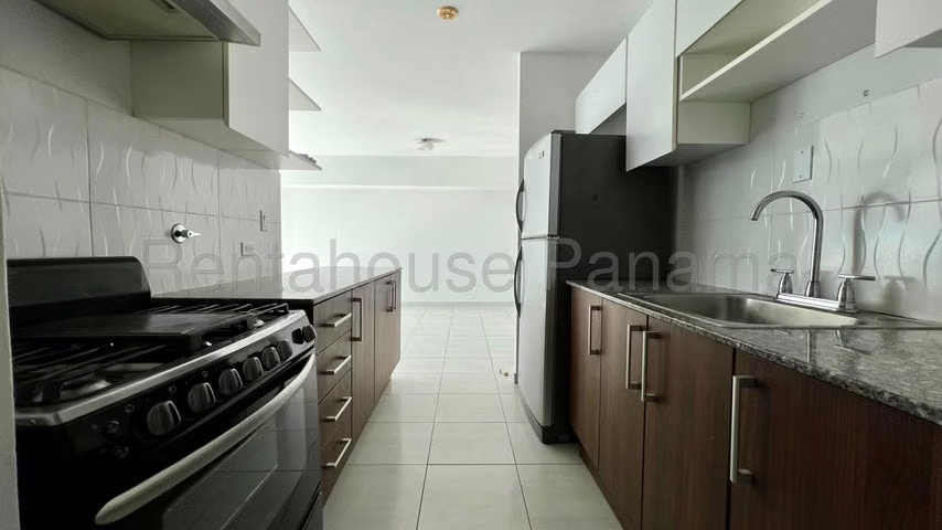Alquiler Trinitry El Cangrejo 26YCG7041